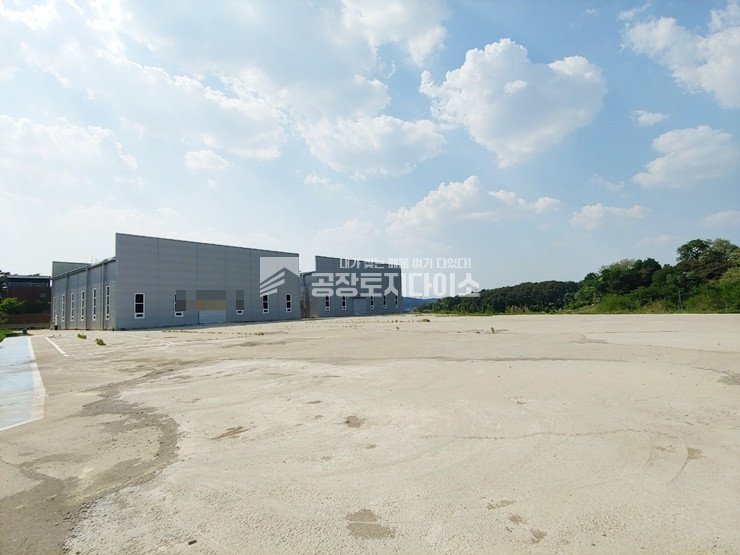 경기 화성만세구 향남읍 상신리 1,2,3동 2차선변 단독마당 2963평 건축 563평 물류창고 추천 월세 매물번호 11036 사진 1