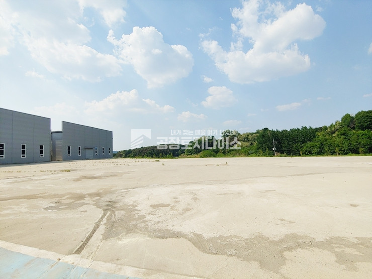 경기 화성만세구 향남읍 상신리 1,2,3동 2차선변 단독마당 2963평 건축 563평 물류창고 추천 월세 매물번호 11036 사진 2