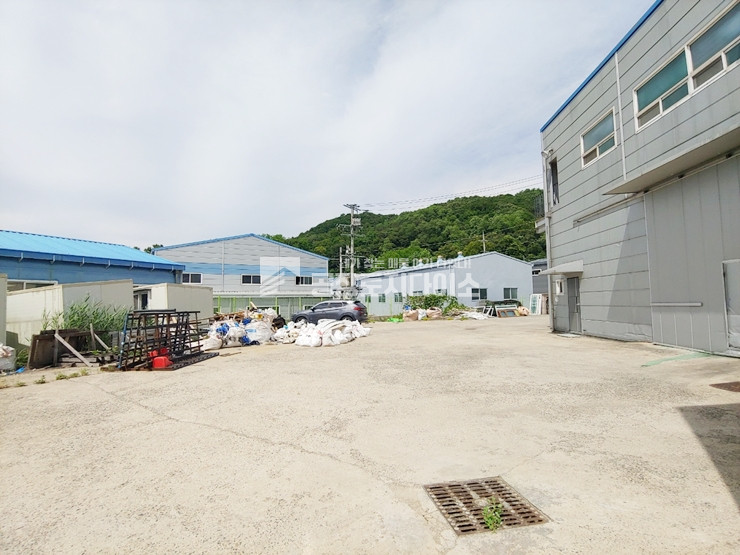 경기 화성효행구 봉담읍 마하리 1,2동 대지 600평 연면적 148평 2개동구조 상수도 오수직관 매매 매물번호 11073 사진 9