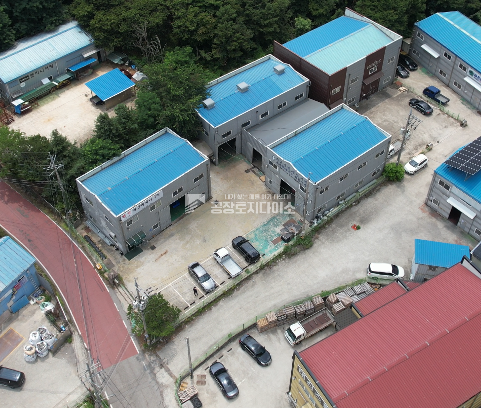 경기 화성효행구 봉담읍 덕우리 1동 덕우 공단내에 60평 3개동 공장 매매 매매 매물번호 11074 사진 1