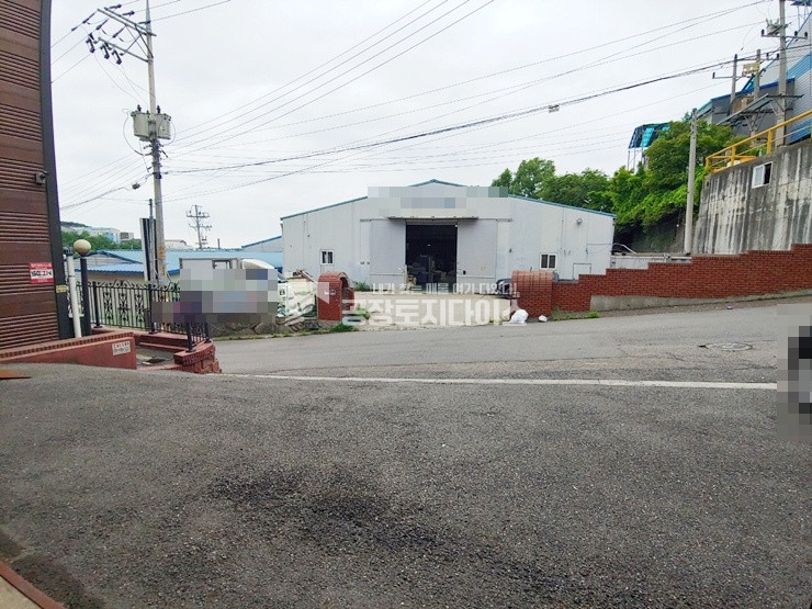 경기 화성만세구 남양읍 북양리 1동 층고 낮은 공장 연면적 379평 단독마당 사무실 완비 월세 매물번호 11102 사진 8