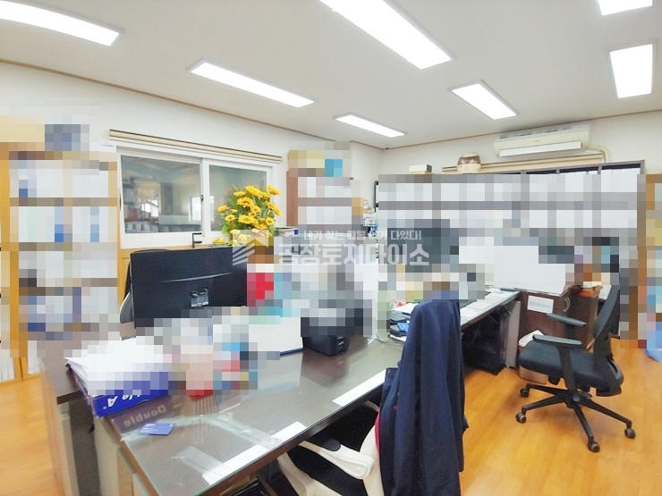 경기 화성만세구 팔탄면 율암리 1동 대지 206평 1층 80평 2층 27평 사무실 단독마당 호이스트 50kw 매매 매물번호 11119 사진 11