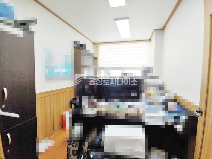경기 화성만세구 팔탄면 율암리 1동 대지 206평 1층 80평 2층 27평 사무실 단독마당 호이스트 50kw 매매 매물번호 11119 사진 12