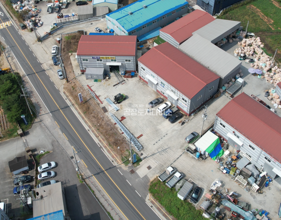 경기 화성만세구 향남읍 백토리 2차선 도로변 2개동 구조 150평 공장 매매 매매 매물번호 11136 사진 1