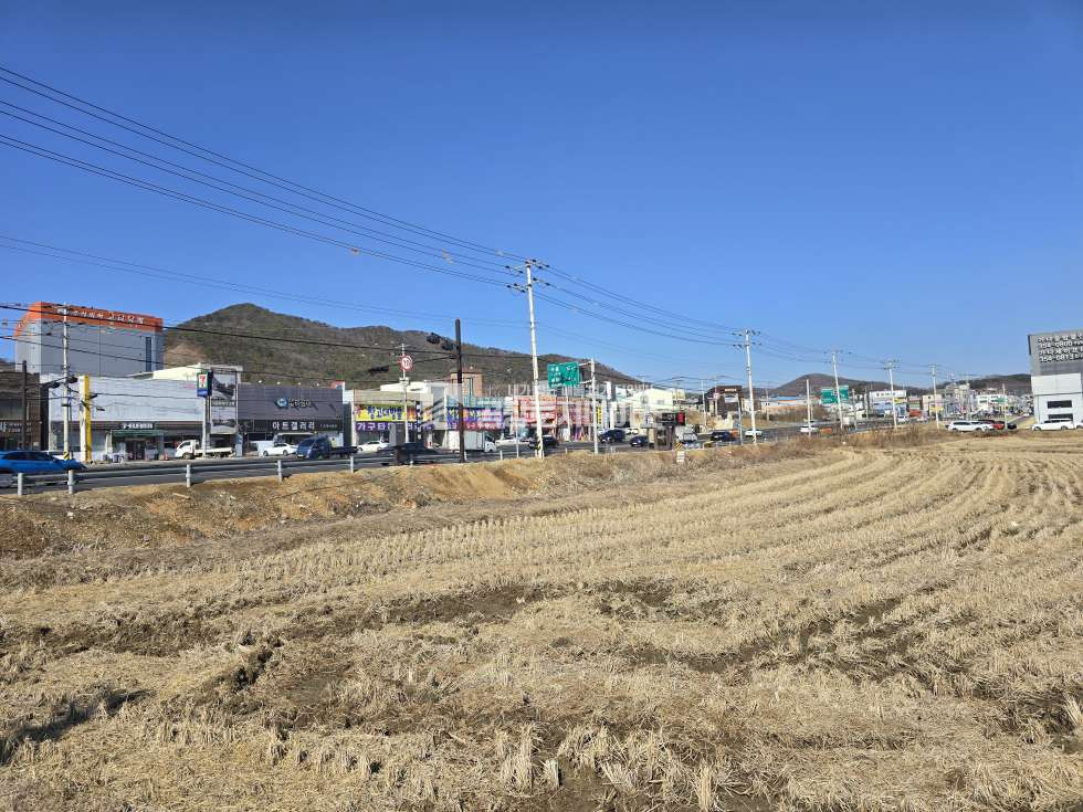 경기 화성효행구 봉담읍 왕림리 삼천병마로 4차선 도로변 원형지 매매 매매 매물번호 10621 사진 2